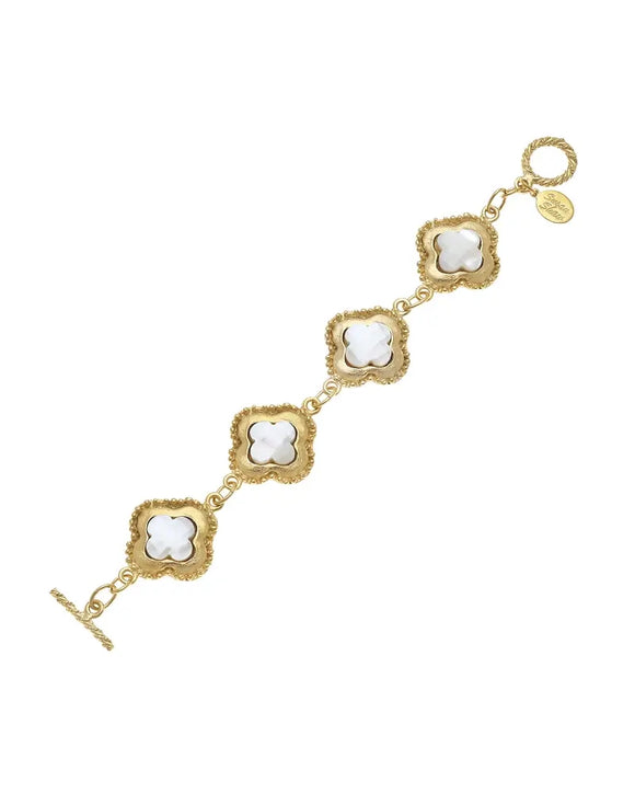 Pearl Set in Gold Clover Bracelet