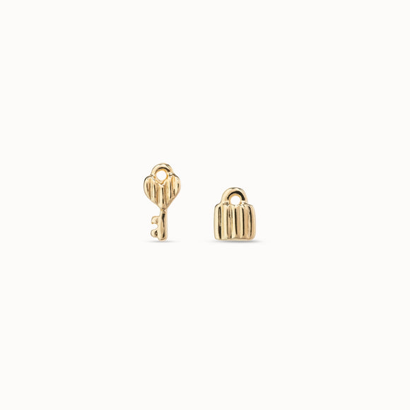 Unlock earrings, gold